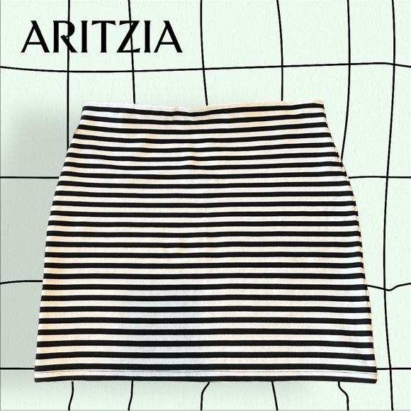 Black & White Basic Mini - Picture 1 of 5